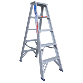 Indalex 1.5M aluminium double-sided step ladder with five steps.