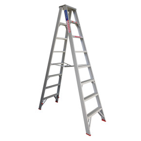 Aluminium double-sided step ladder with 8 steps, 135kg rated.