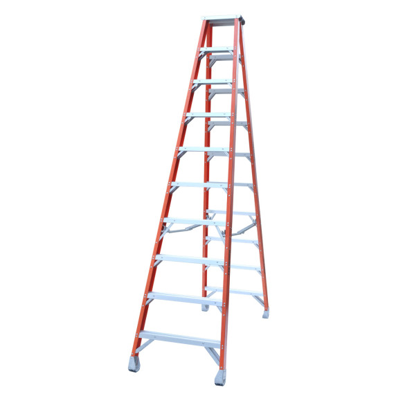 Indalex 3.0M fibreglass double-sided step ladder with 10 steps.