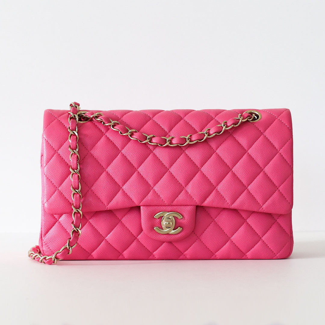 Classic Medium Flap 20S Barbie Pink Quilted Caviar Light Gold Hardware