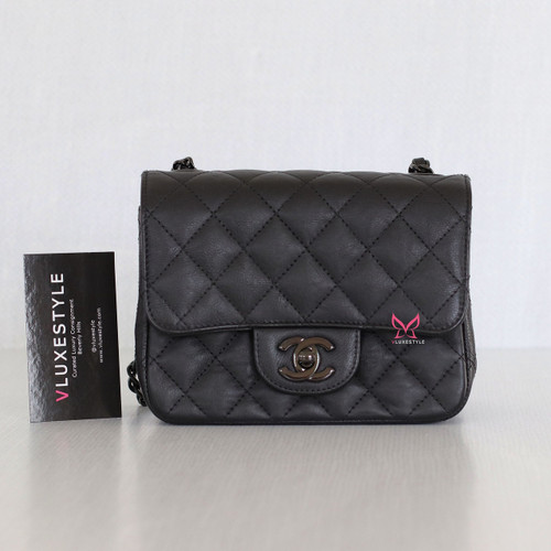 VAN CLEEF & ARPELS Chanel Classic Mini Square 17S So Black Quilted Crumpled Calfskin with shiny black hardware 