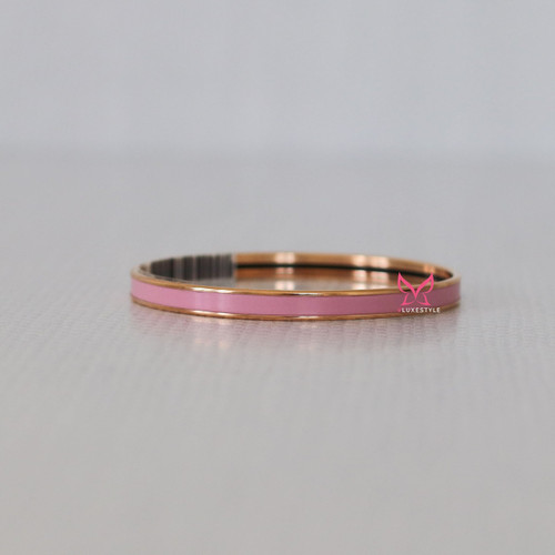VAN CLEEF 
ARPELS Hermes Uni Bangle Rose Delirium with rose gold plated hardware 