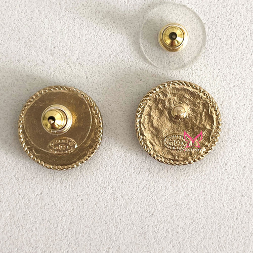 VAN CLEEF 
ARPELS Chanel 21A CC Round Earrings Gold tone 