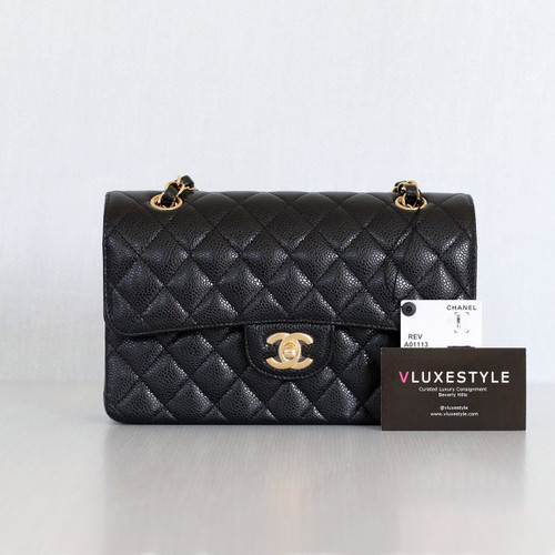 VAN CLEEF 
ARPELS Chanel Classic Small Double Flap Black Quilted Caviar with gold hardware-1653445949 
