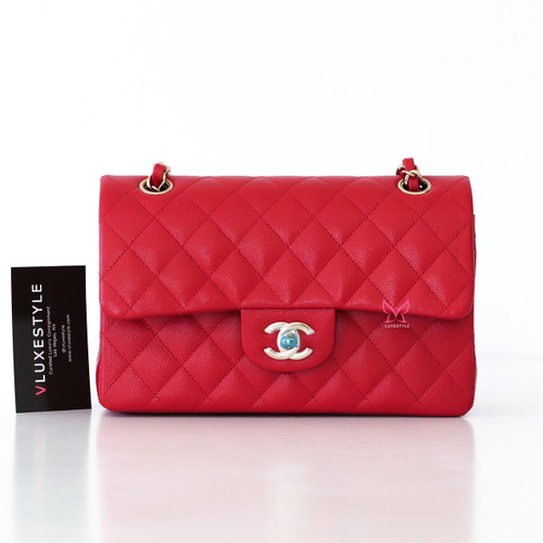 VAN CLEEF 
ARPELS Chanel Classic Small Double Flap 22P Red Quilted Caviar with  light gold hardware 