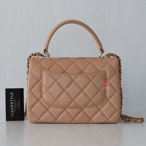 VAN CLEEF 
ARPELS Chanel Small Trendy CC 22S Light Caramel Quilted Lambskin with light gold hardware 