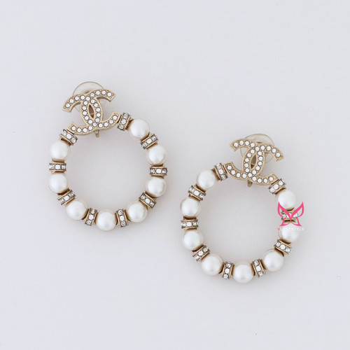 CHANEL Chanel 21C Pearl Crystal Nefertiti CC Hoop Earrings Light Gold 