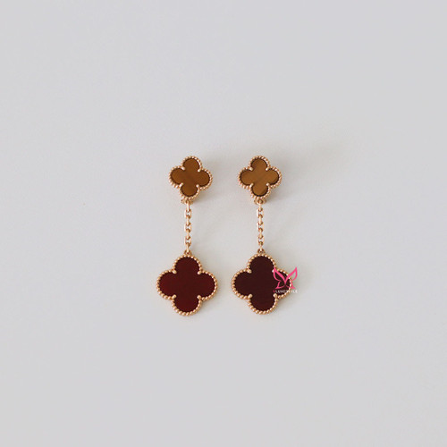 VAN CLEEF 
ARPELS Van Cleef 
Arpels 18K Yellow Gold Tiger Eye Carnelian 2 Motifs Magic Alhambra Earrings 