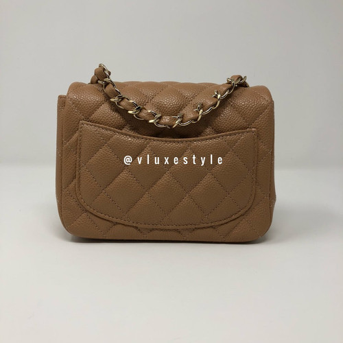 VAN CLEEF 
ARPELS 18S Mini Square in Dark Beige Quilted Caviar 