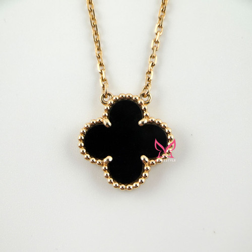 Vintage Alhambra Onyx Pendant Necklace 18K Yellow Gold