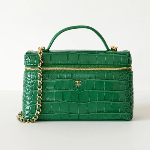 CHANEL Slim Vanity 26A Emerald Green Crocodile Embossed Calfskin Gold Hardware Hardware 