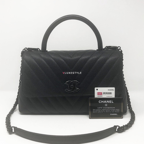 VAN CLEEF 
ARPELS 18A So Black Small Coco Handle with black hardware 