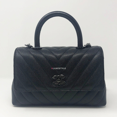 VAN CLEEF 
ARPELS Chanel 18A Mini Coco Handle So Black Chevron Caviar 