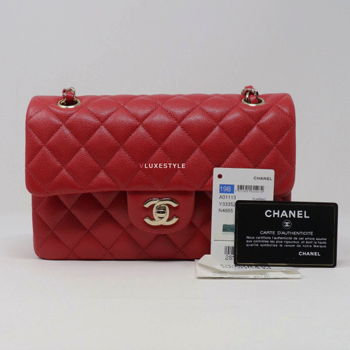 VAN CLEEF 
ARPELS Classic Small Double Flap 19B Red Quilted Caviar with light gold hardware 