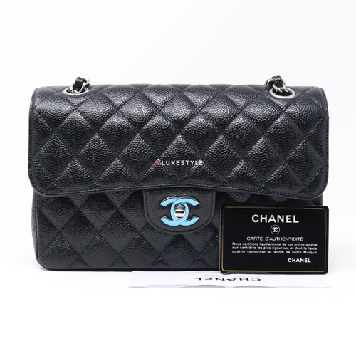 VAN CLEEF 
ARPELS Chanel Classic Small Double Flap Black Quilted Caviar with Silver Hardware-1653432207 