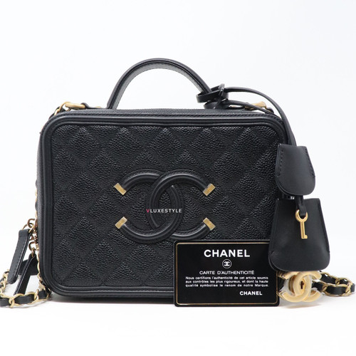 VAN CLEEF 
ARPELS Chanel Vanity Case Medium Black Quilted with brushed gold hardware 