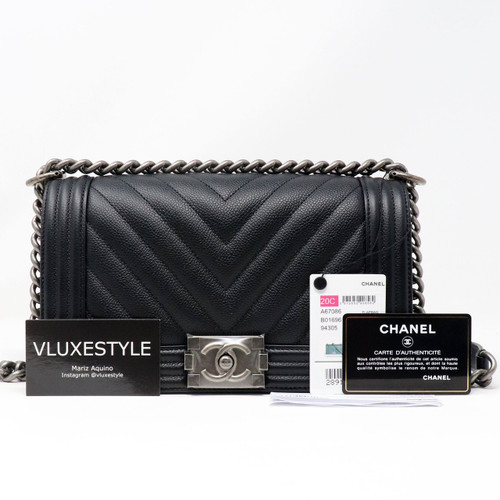 VAN CLEEF 
ARPELS RESERVED Chanel Le Boy Old Medium 20C Black Chevron Caviar with ruthenium hardware 