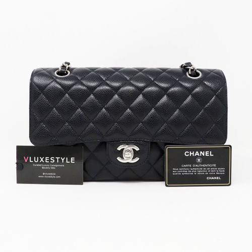 VAN CLEEF 
ARPELS Chanel Classic Medium Double Flap Black Quilted Caviar with silver hardware-1653435303 