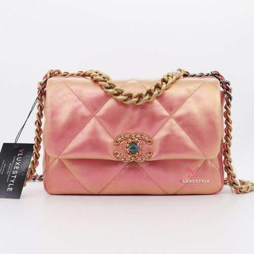 VAN CLEEF 
ARPELS Chanel Small/Medium 19 Flap 21P Iridescent Pink Calfskin with mixed hardware 