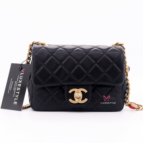 VAN CLEEF 
ARPELS Chanel Square Flap Bag Pearl Samba Black Quilted Lambskin with brushed gold hardware 