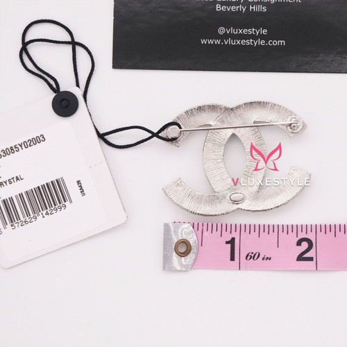 VAN CLEEF 
ARPELS Chanel CC Brooch with Crystal-1653439774 