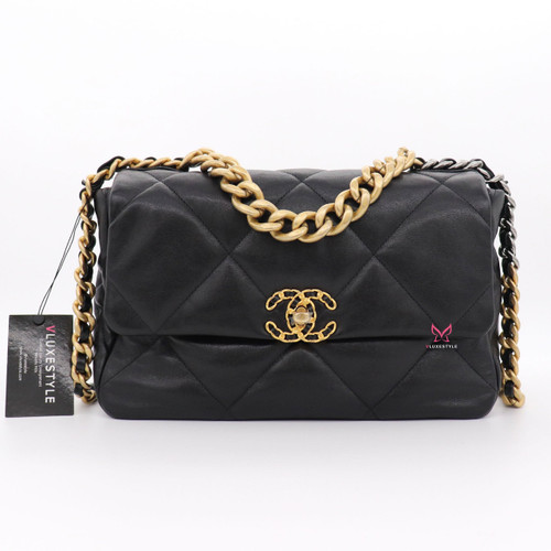 VAN CLEEF 
ARPELS Chanel 20S Medium/Large 19 Flap Black Goatskin with mixed hardware 