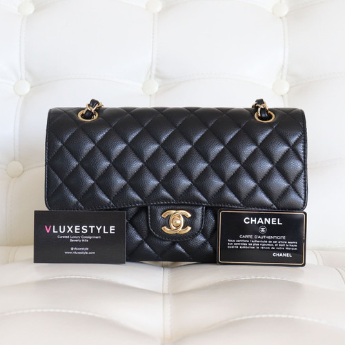 VAN CLEEF 
ARPELS Chanel Classic Medium Double Flap Black Quilted Caviar with gold hardware-1653440665 