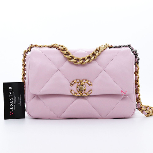 VAN CLEEF 
ARPELS Partial payment: Chanel Small 19 Flap 21S Light Pink Quilted Lambskin with mixed hardware 