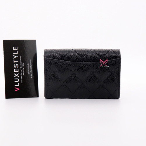 VAN CLEEF 
ARPELS Chanel Flap Card Holder Black Quilted Caviar with silver hardware 
