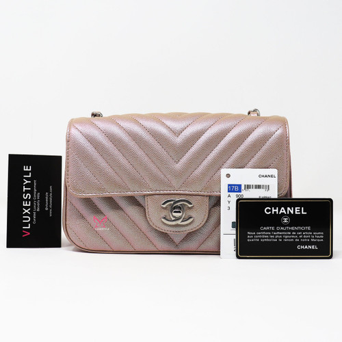 VAN CLEEF 
ARPELS Chanel Classic Mini Rectangular 17B Iridescent Rose Gold Chevron Caviar with silver hardware-1653443826 