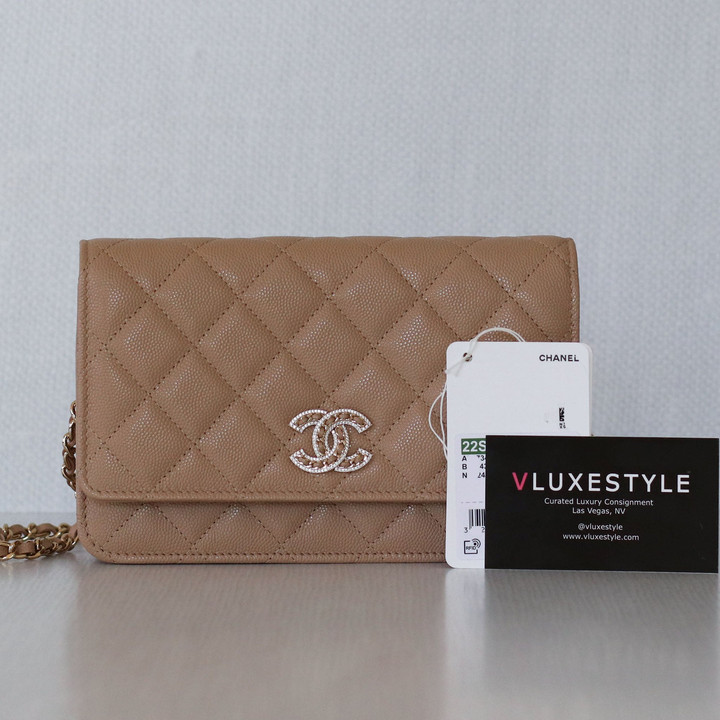 VAN CLEEF 
ARPELS Chanel Wallet on Chain 22S Dark Beige Quilted Caviar CC Crystal with light gold hardware 