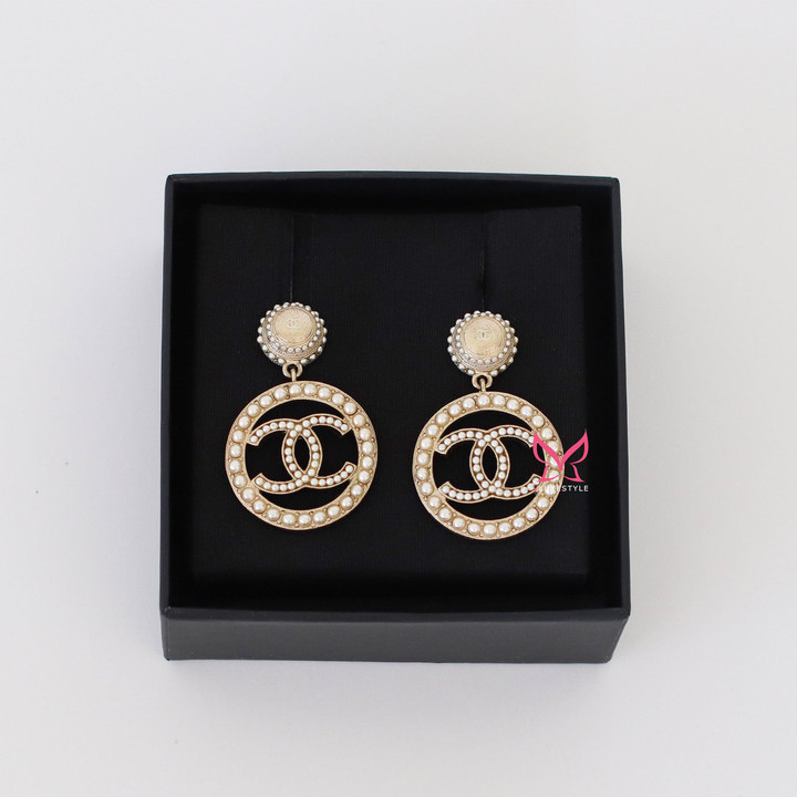 CHANEL Chanel 19V CC Round Drop Earrings Faux Pearls  Champagne Gold tone 