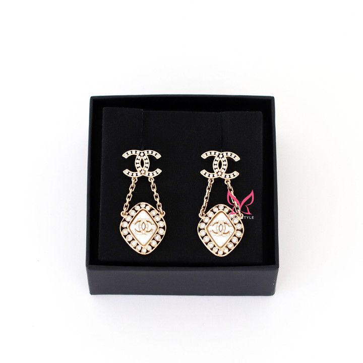 CHANEL Chanel 21P Chain Octagon Pearl Crystal Earrings Light Gold 