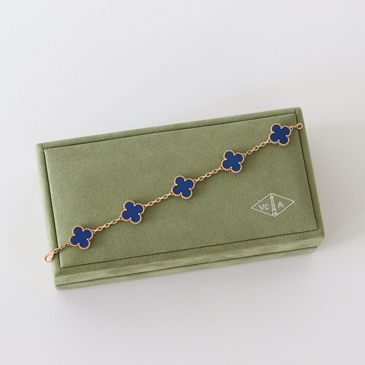 VAN CLEEF 
ARPELS Vintage Alhambra 18K Yellow Gold 5 Motifs  Agate Bracelet 