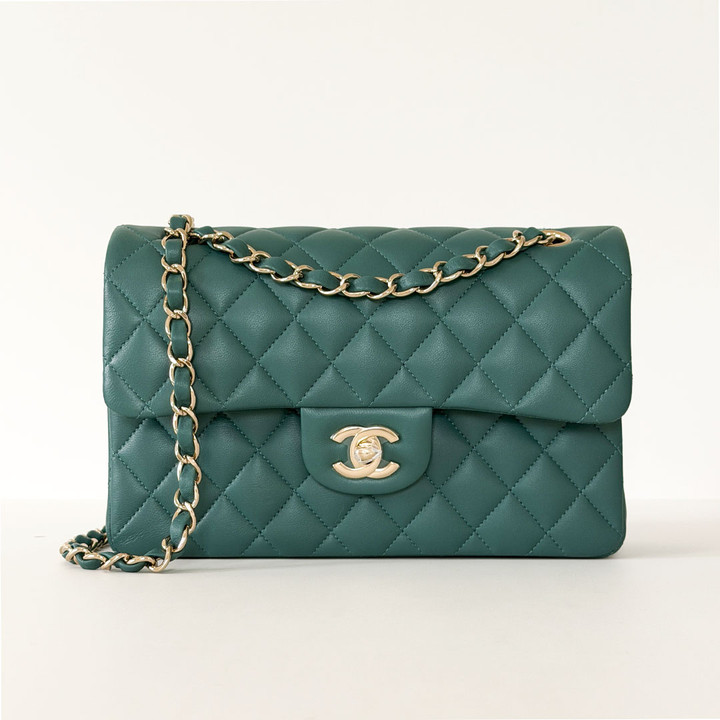 Classic Small Flap 21A Green Quilted Lambskin Light Gold Hardware