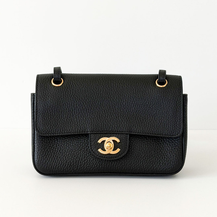 Souplissimo Mini Flap 26B Black Grained Calfskin