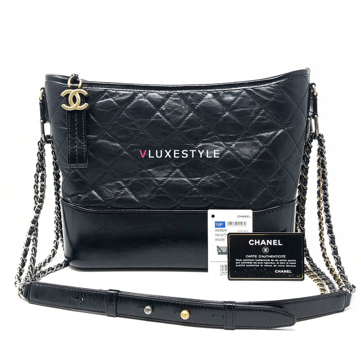 VAN CLEEF 
ARPELS Chanel 18P Gabrielle Medium Hobo Black Quilted Aged Calfskin 