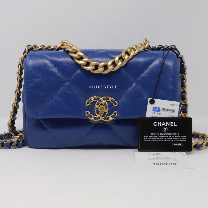 Chanel  Medium Large Chanel 19 Flap Bag  Luxe Front