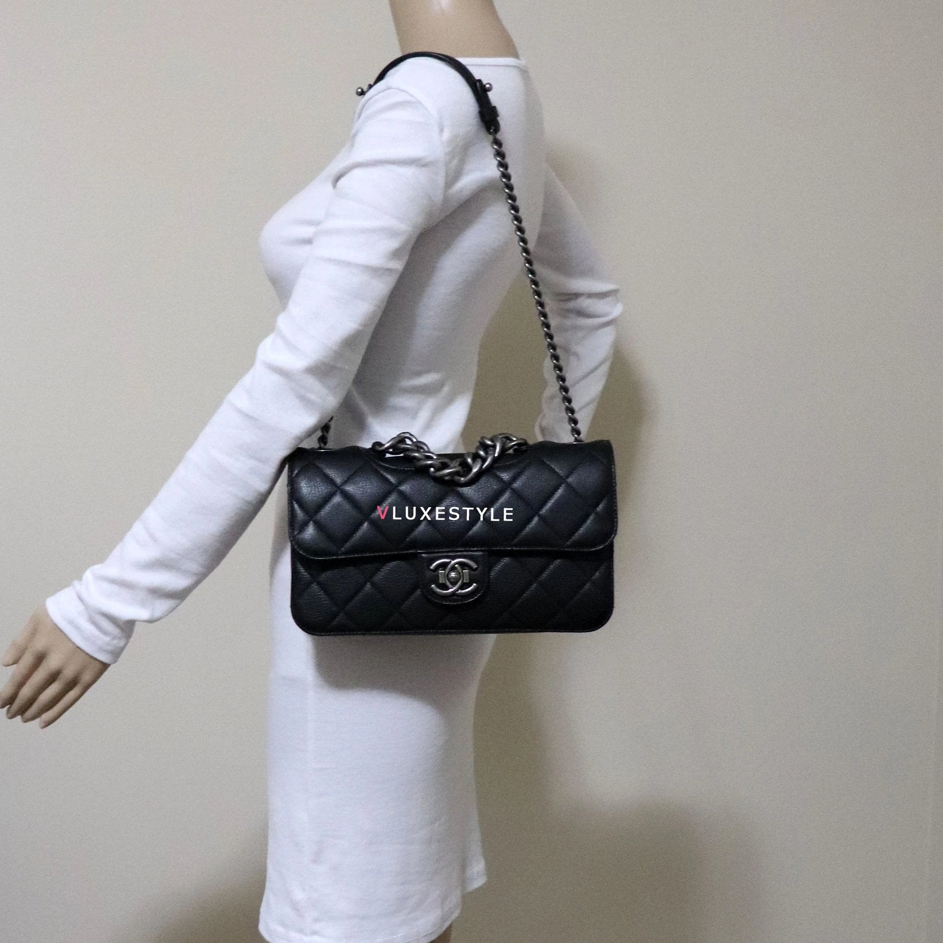 Chanel Black Quilted Calfskin Ultra Stitch Jumbo Flap Bag