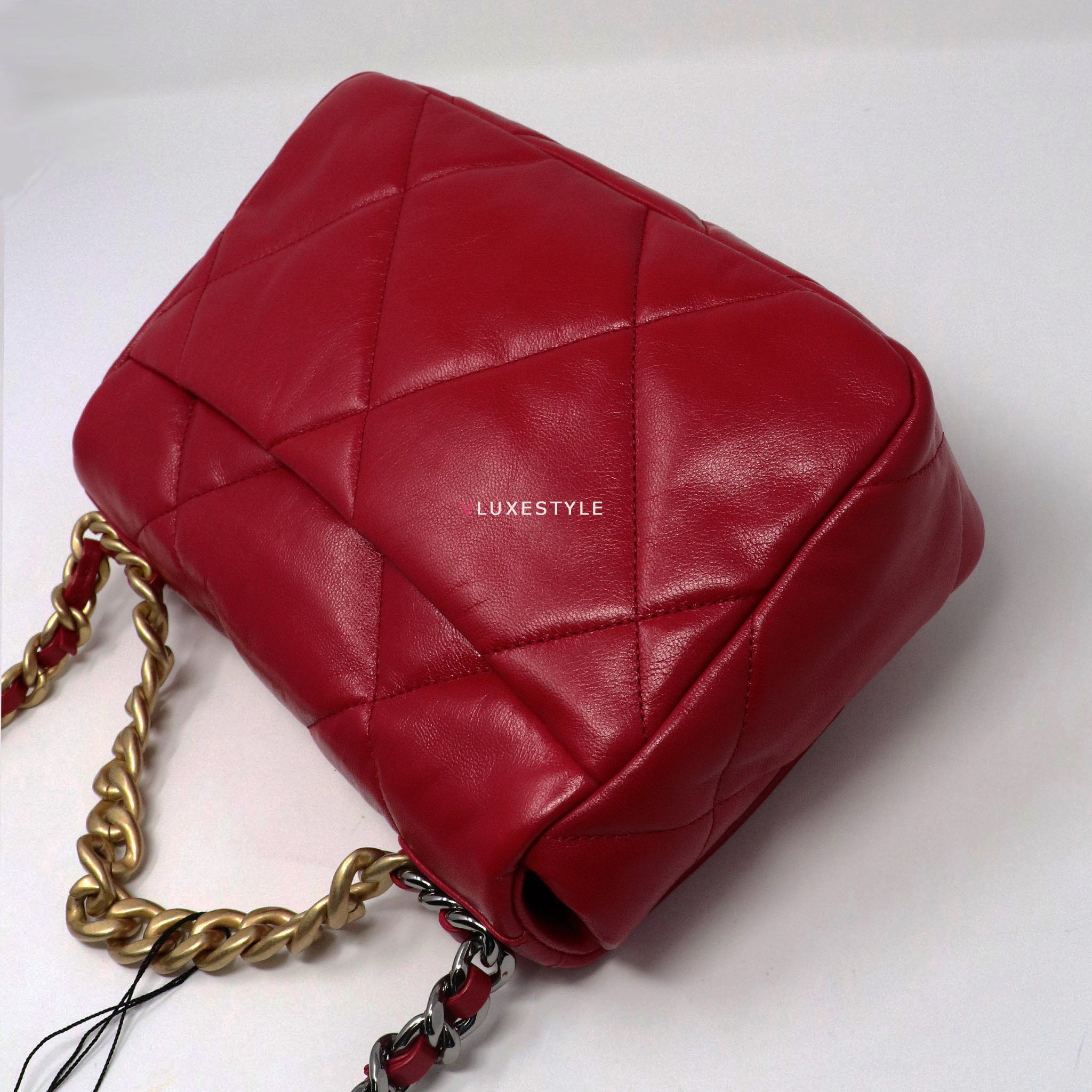 Preloved Chanel Red Quilted Aged Calfskin Wallet on Chain Bag 28331680 –  KimmieBBags LLC