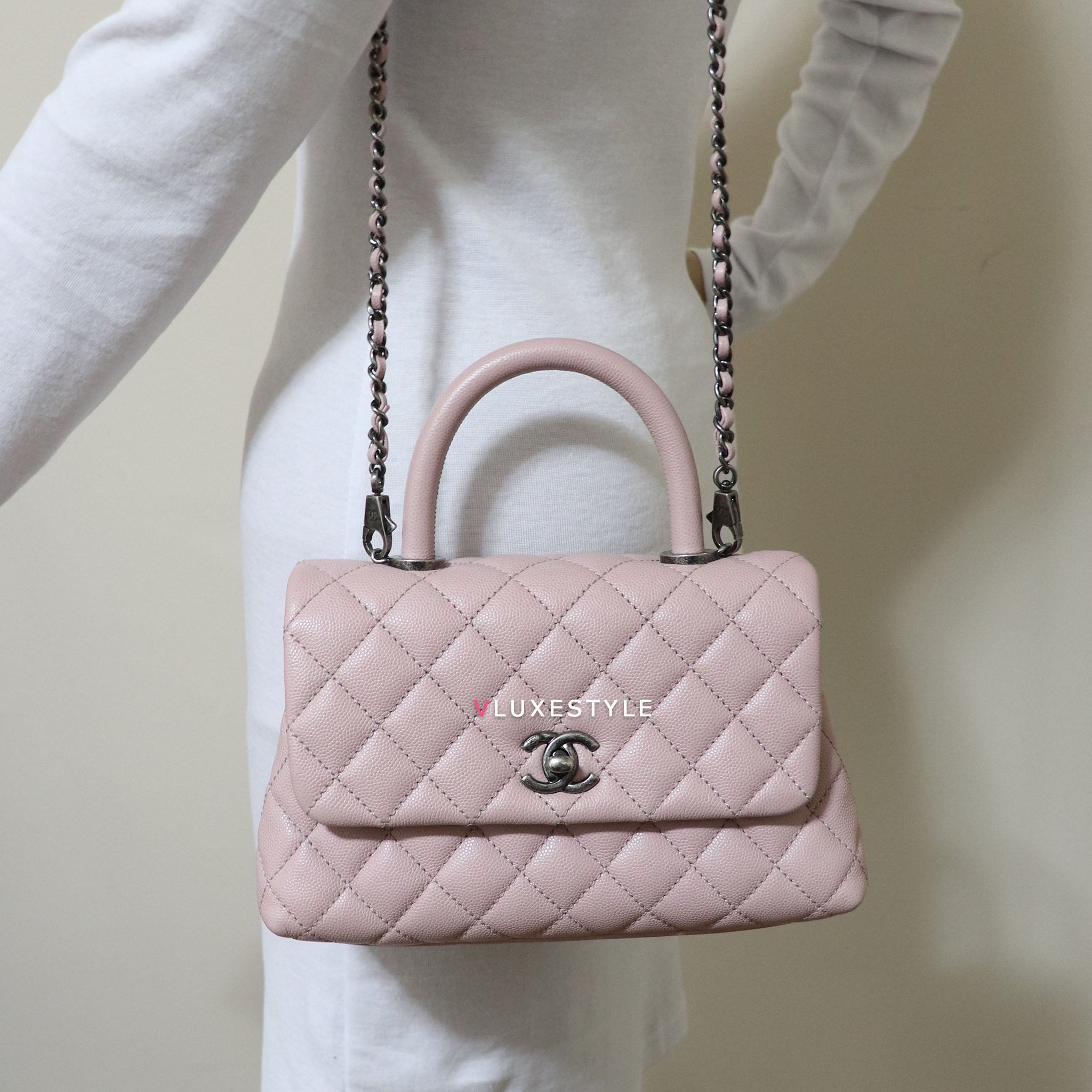 NEW CHANEL 21K Pink Iridescent Caviar Small/Old Mini Coco Handle Flap