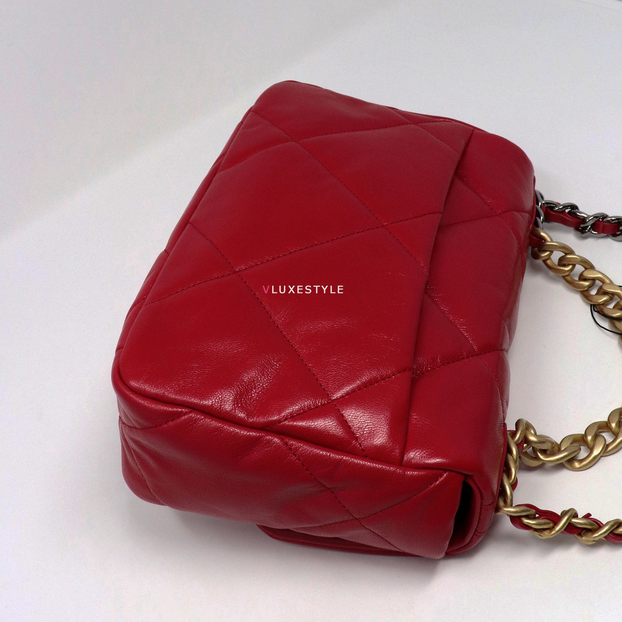 Chanel 19 Bag Small 20P Red Quilted Goatskin with silver, ruthenium and  aged gold hardware