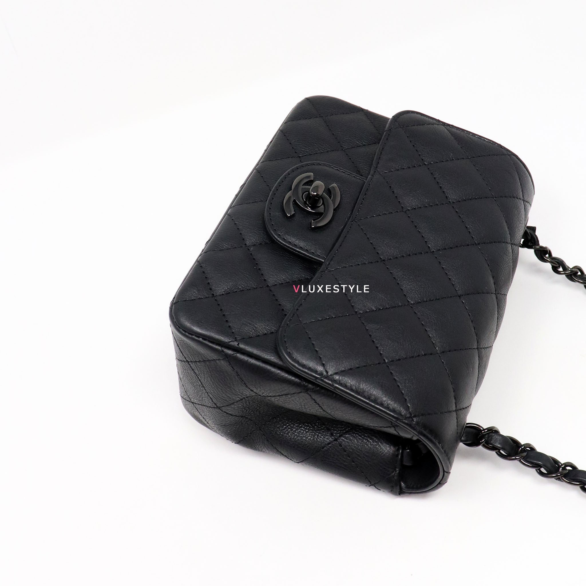 Chanel M/L Medium Classic Quilted Flap So Black Shiny Crumpled Calfskin