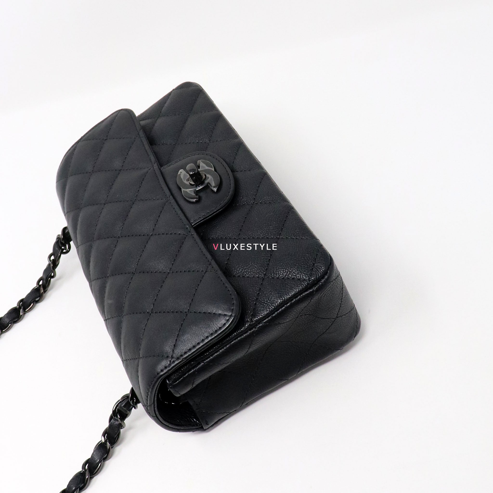 CHANEL 21K2 Mini Rectangular In Shiny Black Crumpled Calfskin 