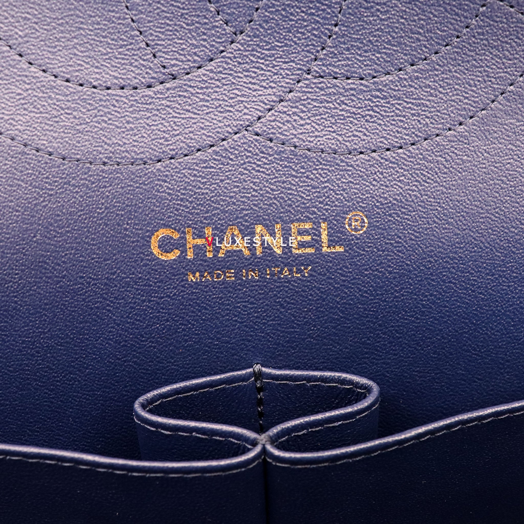 CHANEL Caviar Quilted Jumbo Double Flap Navy Blue 1272926