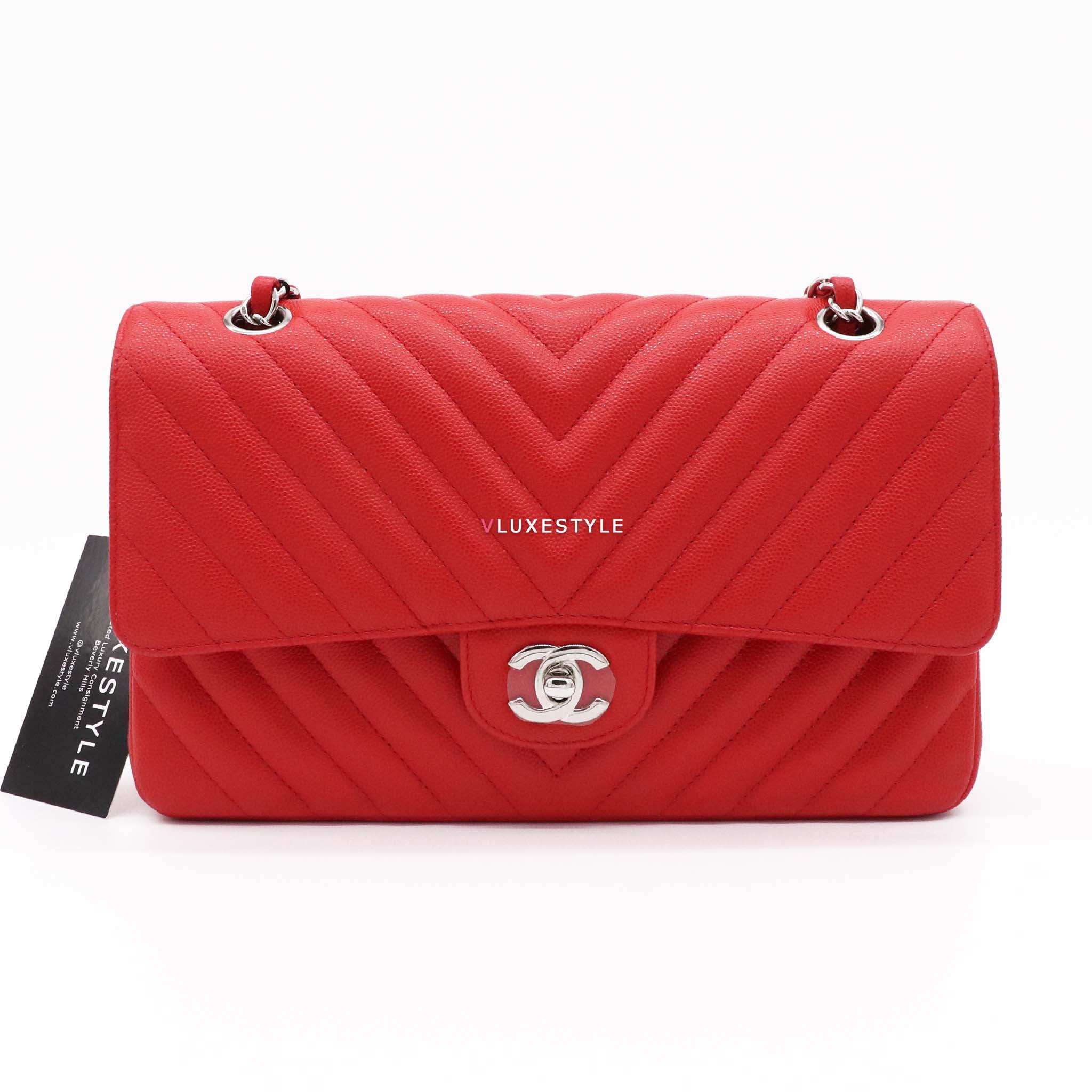 Pre-owned Chanel 2014-2015 Chevron Classic Flap Shoulder Bag In Red