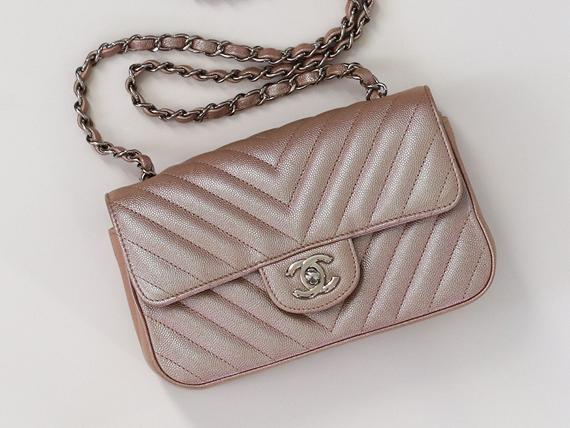 しっぽぽんCHANEL19 、Elisabethan Rose 2点 Chanel 19 Flap Bag Lamb Light Rose | SACLÀB
