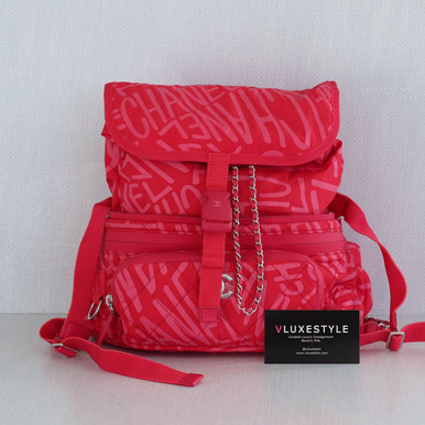 Chanel 21N Coco Neige Pink Printed Nylon Convertible  display picture 3