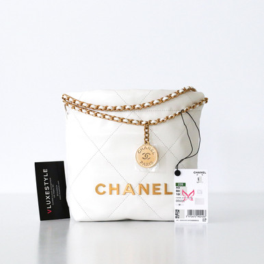 chanel-chanel-mini-22-hobo-bag