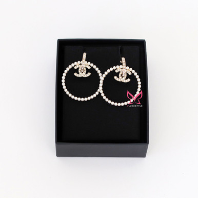 【Chanel】シャネル★earclip★パールイヤークリップ★ゴールド Auth Vintage CHANEL Faux Pearl CC Logo Drop Clip-On Earrings